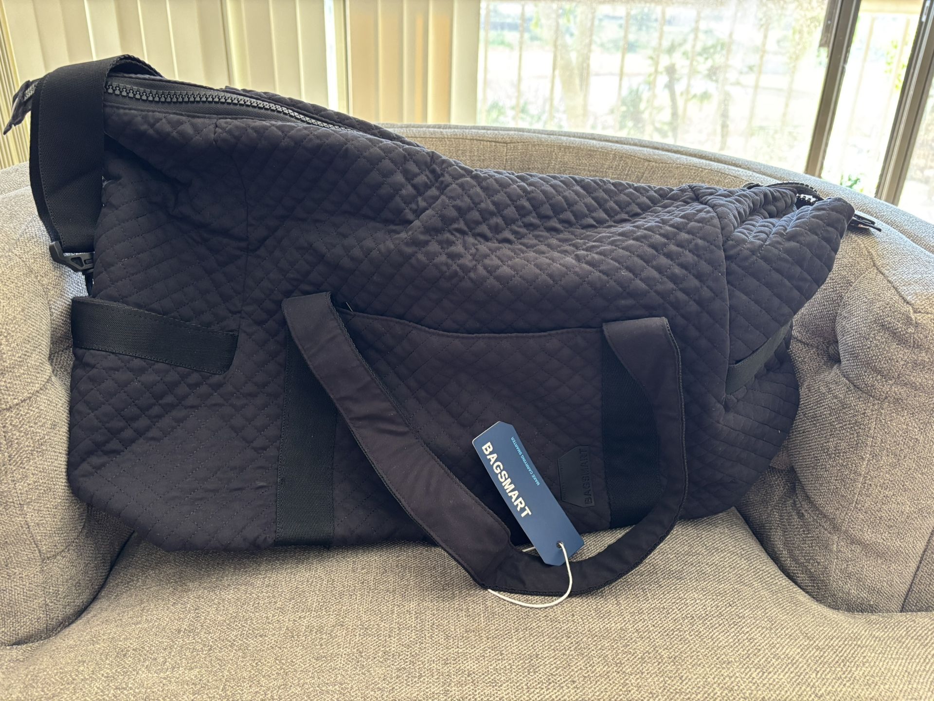 Bagsmart Black Quilted Tote Bag, Weekender, Travel, NWT