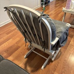 Rocking Chair 