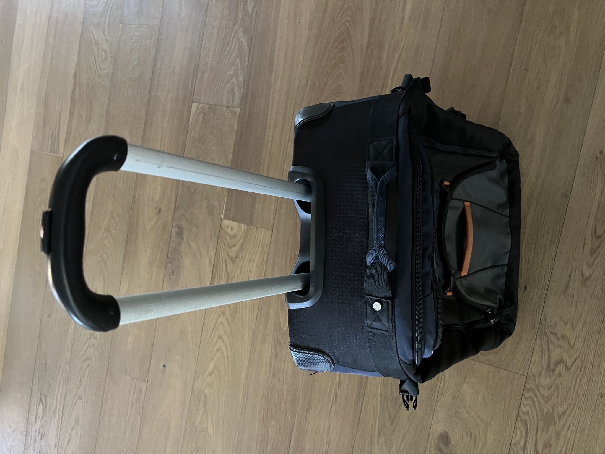 Swissgear Rolling Bag Suitcase