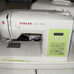 Sewing Machine - Sew Mate 5400