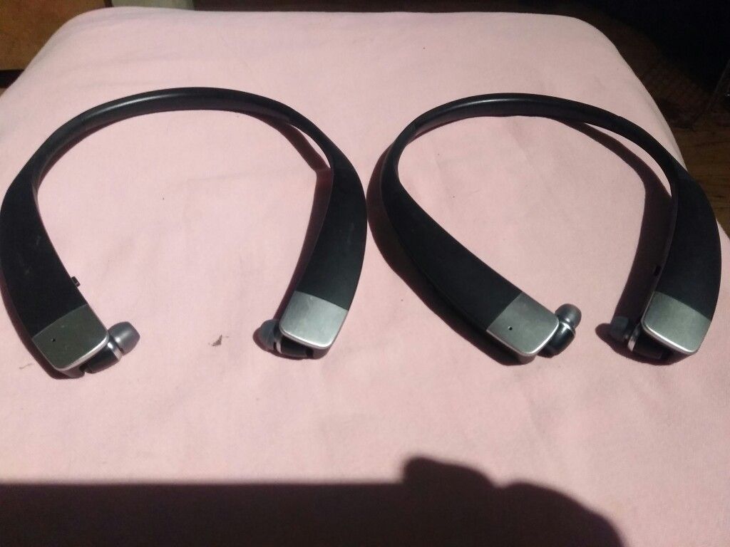 2 headphones