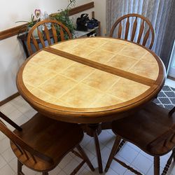 Kitchen Table With 4 Chairs