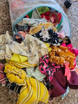 Hair bows, hair ties