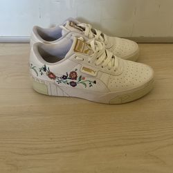 Puma women’s shoes 👟 size 7