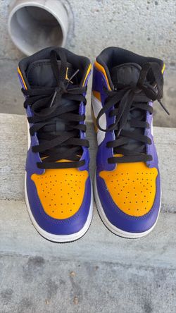 Nike Air Jordan Mid Lakers Colors
