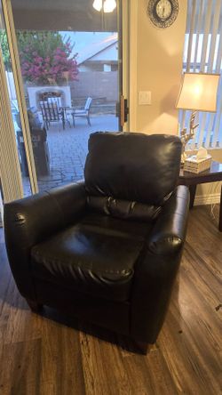 Black leather Recliner armchair