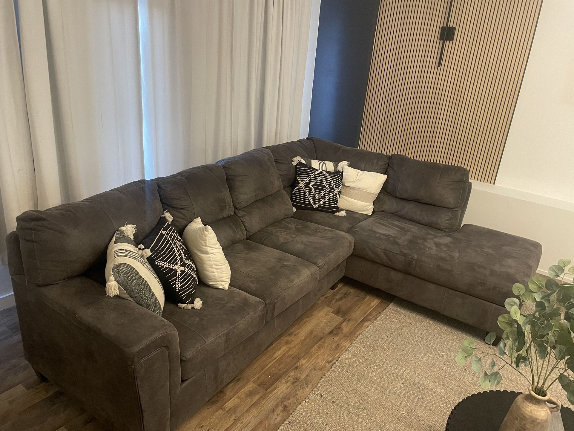 Sectional sofa