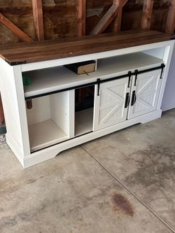 Tv stand