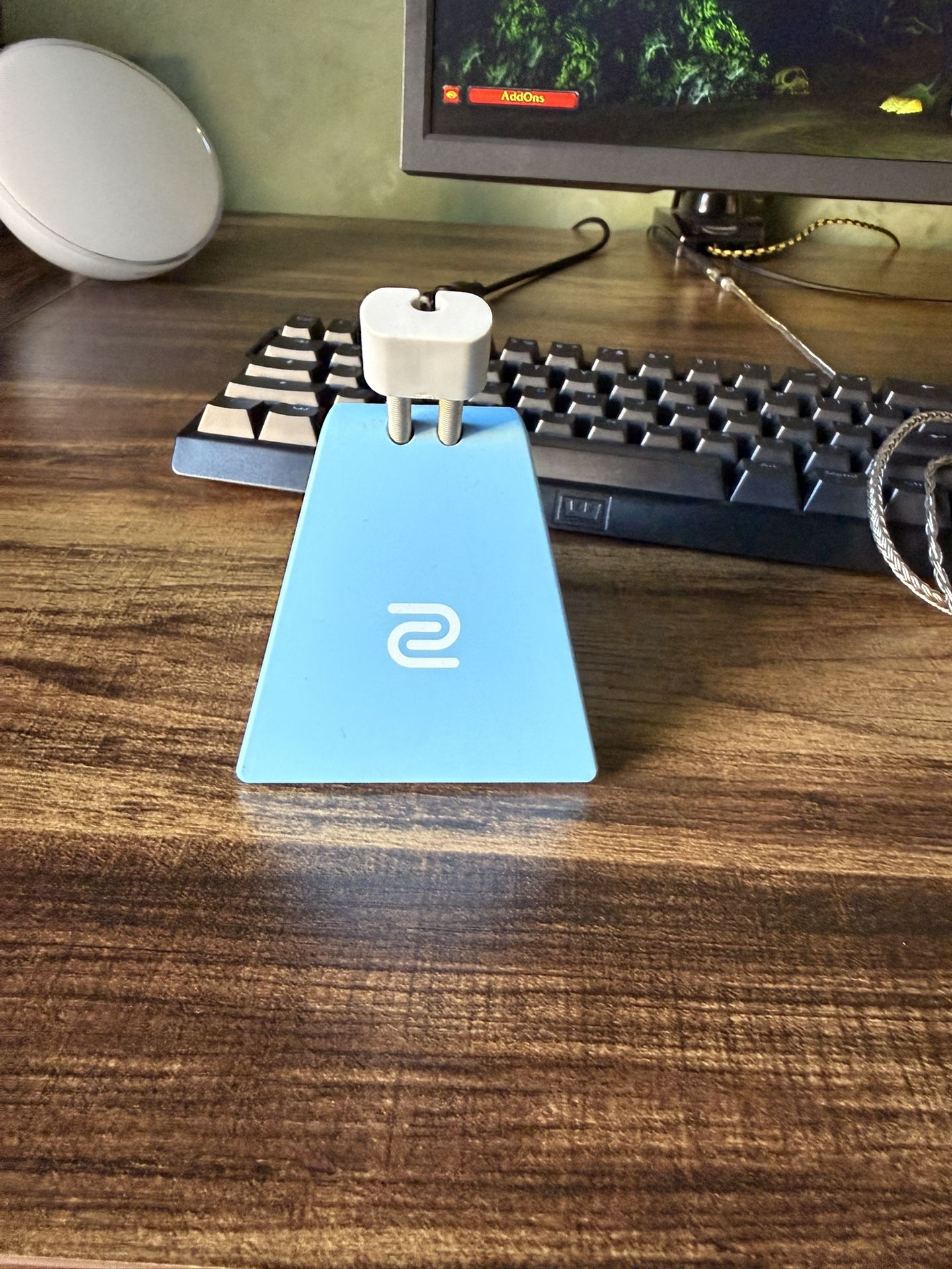 Zowie Camade 2 gaming mouse bungee