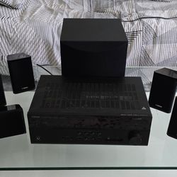 Yamaha Home Theater 5.1 Sound System (YHT-4950U)