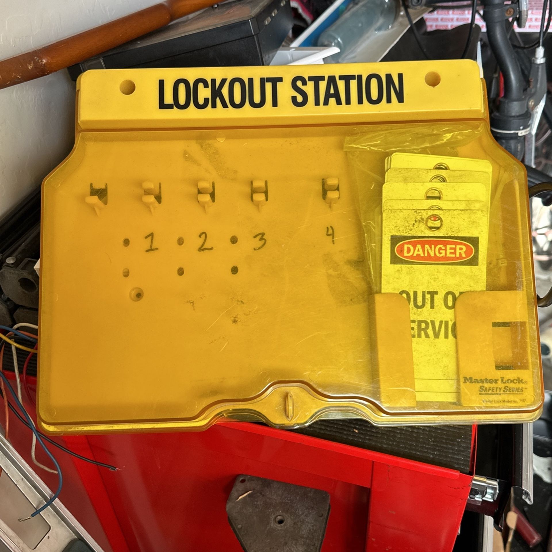Master Lock Lockout Station