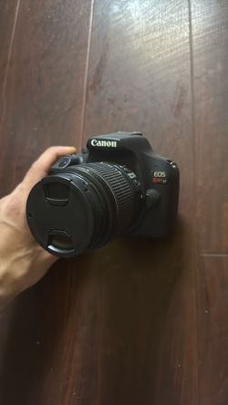Canon Rebel T7