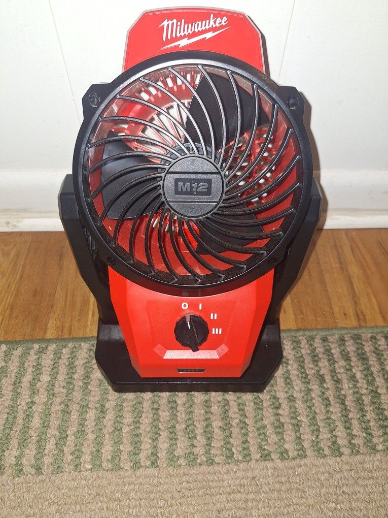 Milwaukee M12 Fan (Tool Only)