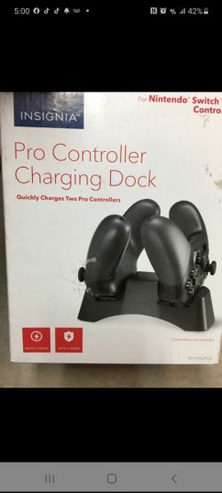 Charging dock for switch controllers