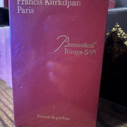 Madison Francis Kurkdjian Paris Baccarat Rouge 540 