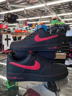 Nike Air Force 1 Low 07 LV8 Bred