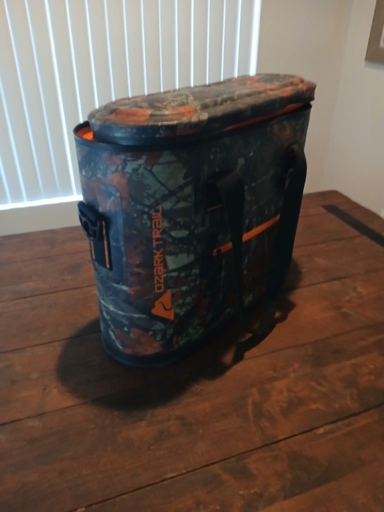 Ozark Trail 30 Can Cooler
