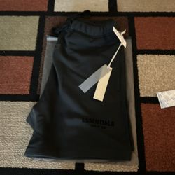 Essentials Shorts