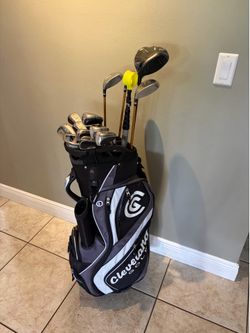 Full Set of Cleveland Golf Clubs
