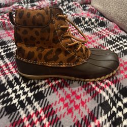 Girls Snow Boots Size 2y