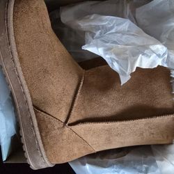 Women's Boots Size 10 New
