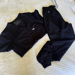 Figs Black Scrub Set