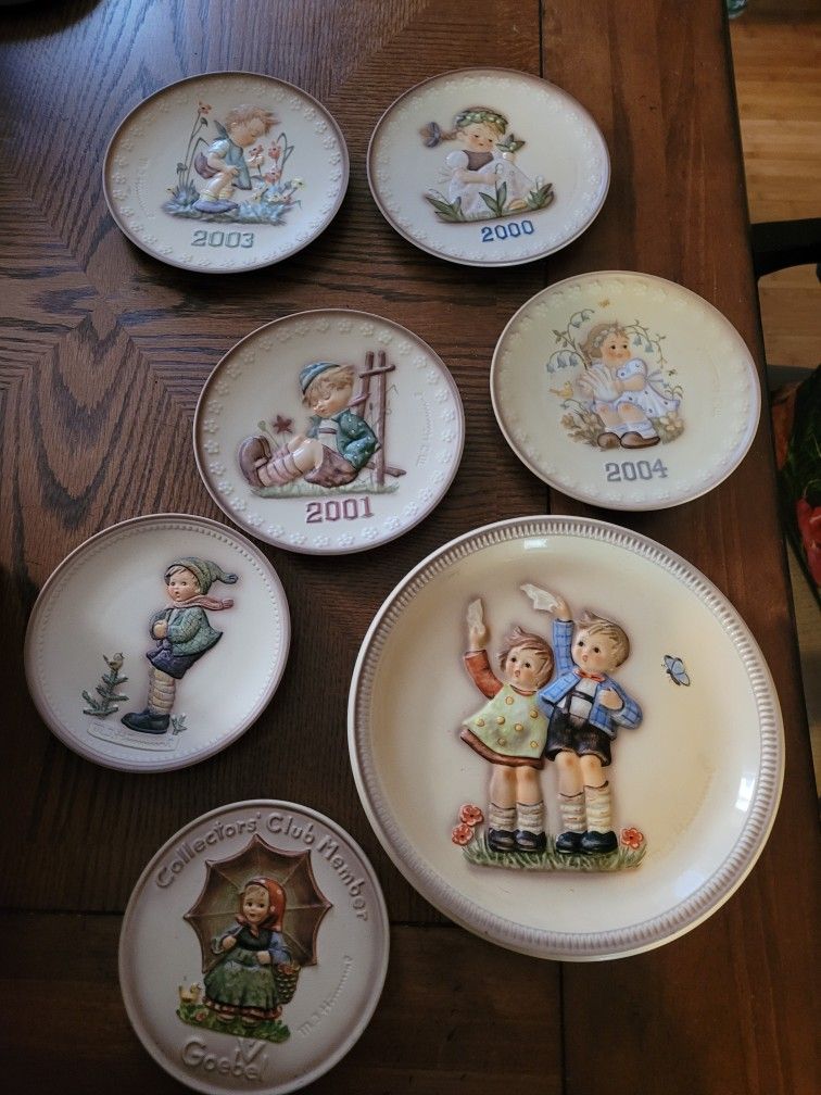 Hummel BELLS AND PLATES