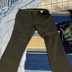 Kenneth Cole Reaction dressing pants