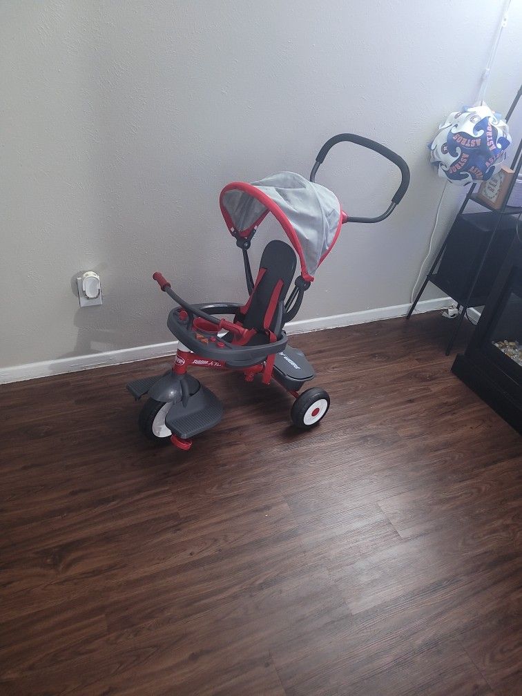 Radio Flyer 4 In 1 (Baby Cart Into Tricycle)
