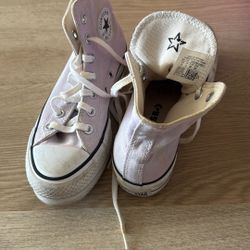 Converse High Tip Platform Size 5 Woman’s Lilac 