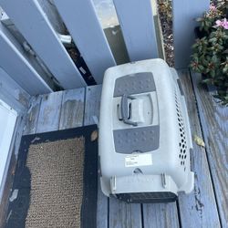 Pet Carrier For Small Dog Or Cat,  Used Only Once. East Haven.