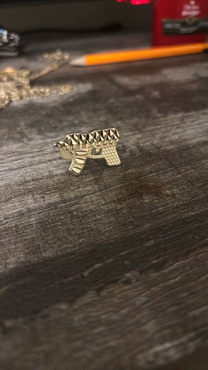 Key Rings Dimonds Draco gold plated ring for Sale in Von Ormy, TX - OfferUp