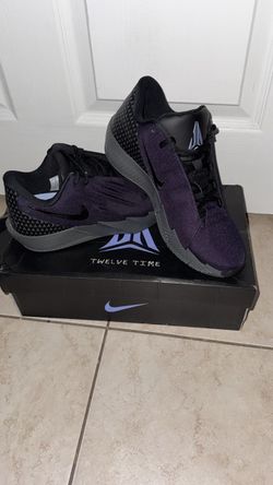 Nike Kyrie Flytrap Sneakers
