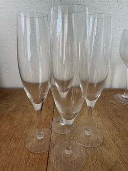 Crystal wine flutes