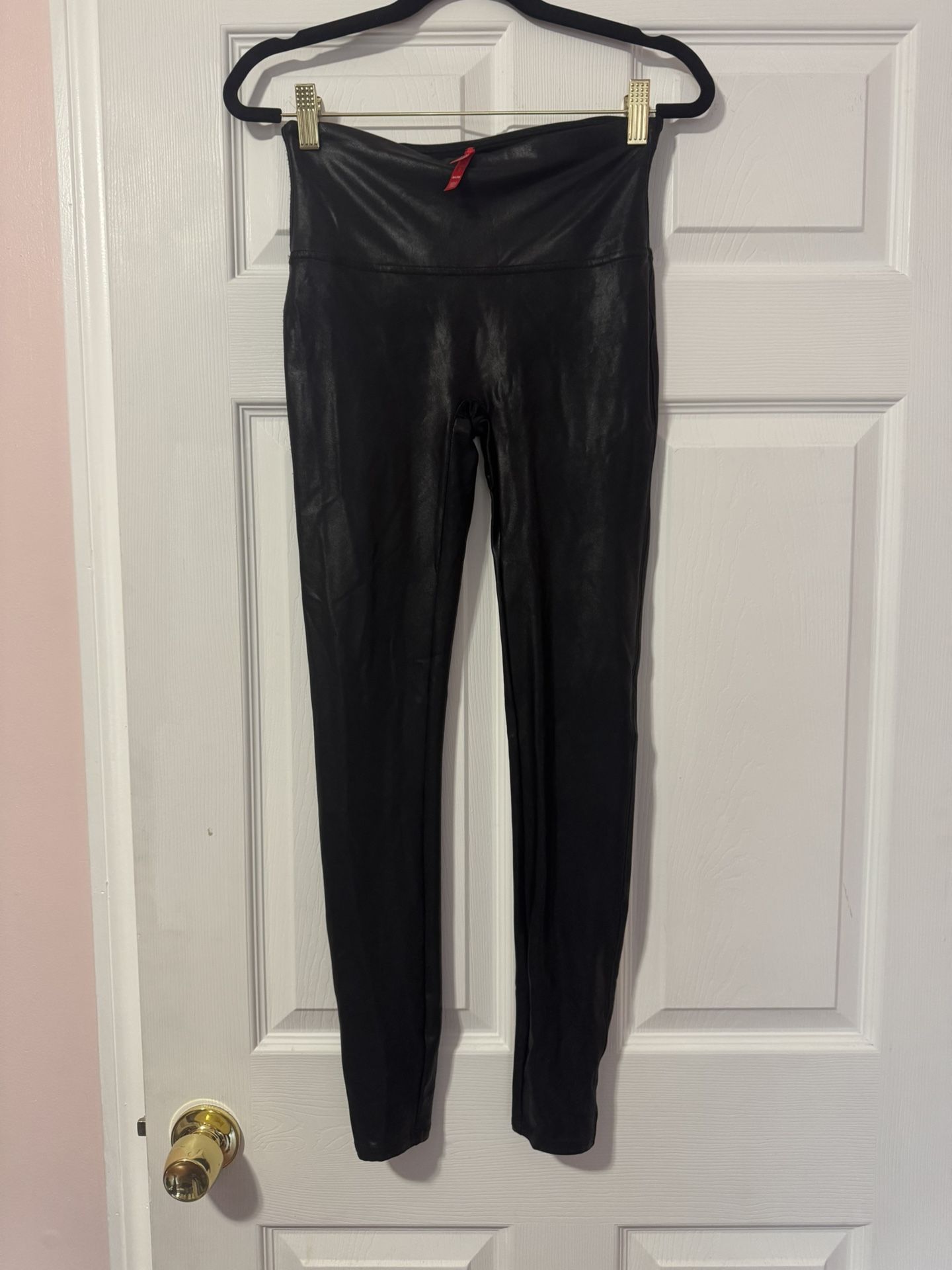 Medium SPANX Leggings Women’s Pants Clothing Clothes