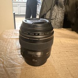 Canon Lens EF 85mm 1.8