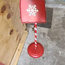 CHRISTMAS MAILBOX DECORATION (SLOTTED)