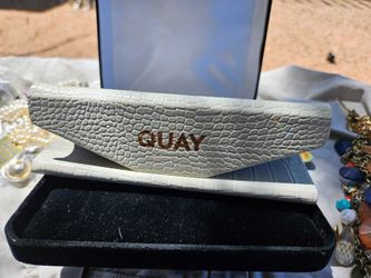 Quay Australian Trifold Eyeglass /Sunglasses Case