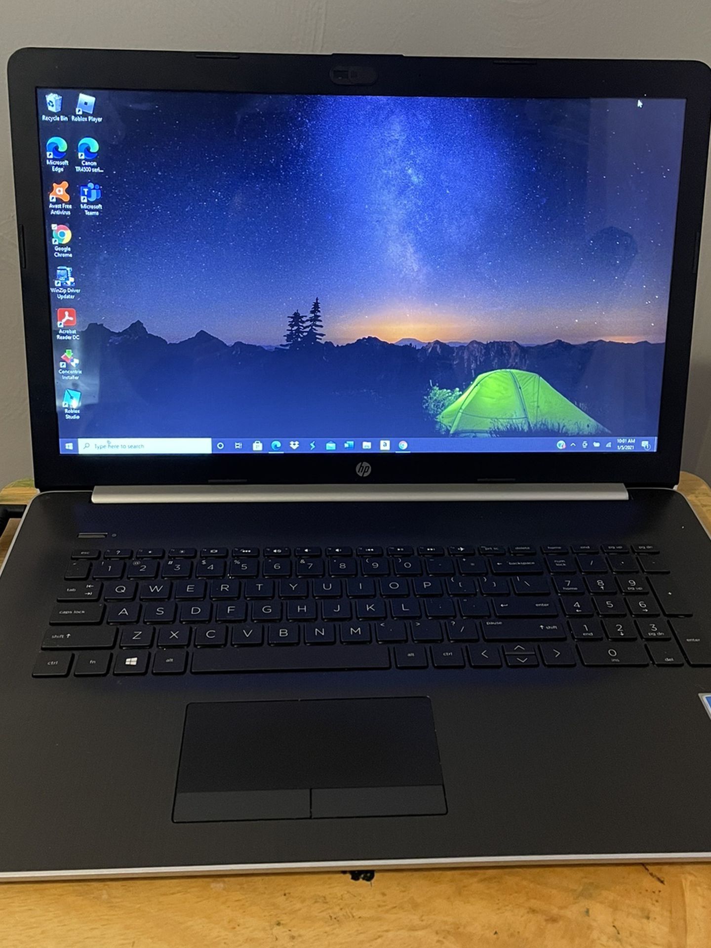 Hp 8gb 1TB 17.3 In Touch Screen Laptop