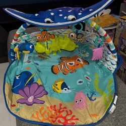 Finding Nemo Play Gym