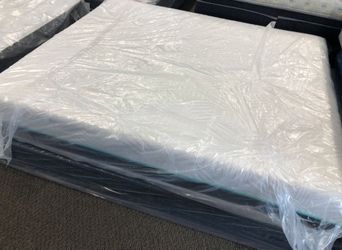 Queen Mattress and Box Spring Set