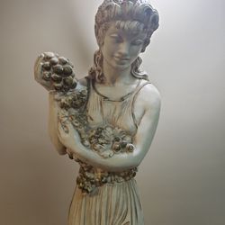 Vintage Grecian Goddess Statue