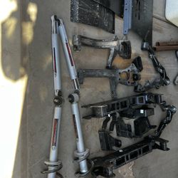 6” Rough Country Lift From 21 Chevy Trailboss 
