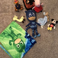 Stuffed Animals (7), and PJ Max throw