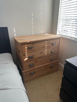 Chest of drawers