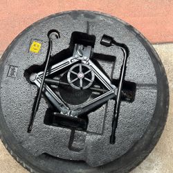 Hyundai Elantra Spare With Jack And Trunk Mats