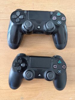 Sony PS4 DualShock 4 Controllers – Lot of 2