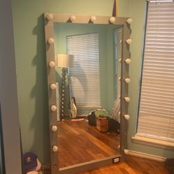 Vanity Mirror 