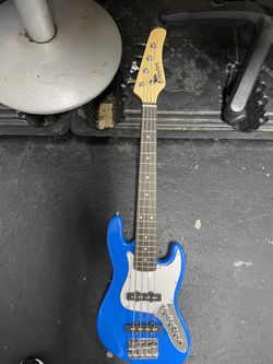 Raptor Electric Guitar With Little Speaker