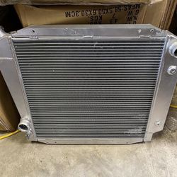 66-77 Ford Bronco 3 Row full core radiator Radiador de nĂșcleo completo de 3 filas
